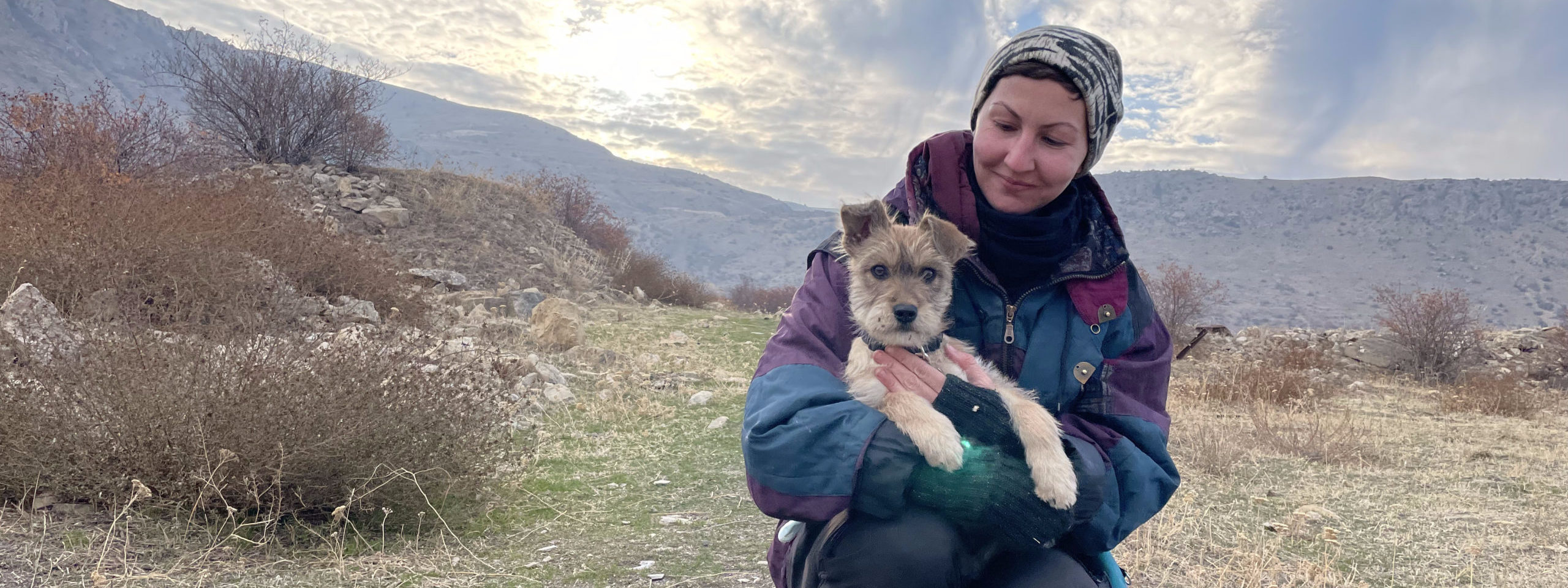 Mother Armenia und Hundepapa